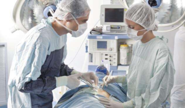 Varios estudios asocian el uso del plástico con el cáncer. Varios estudios asocian el uso del plástico con el cáncer.