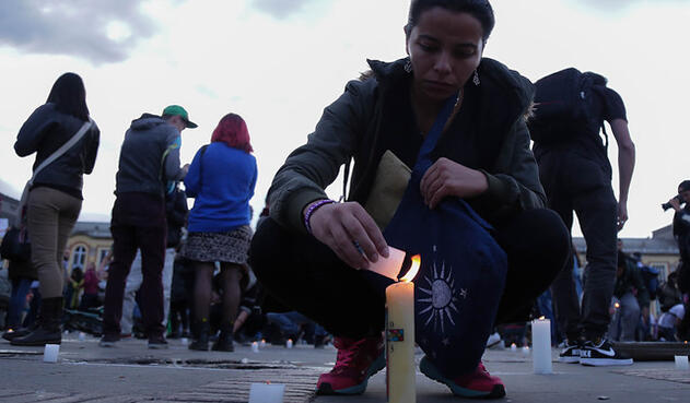 Así se vivió la 'velatón' por los líderes sociales asesinados en el país Así se vivió la 'velatón' por los líderes sociales asesinados en el país