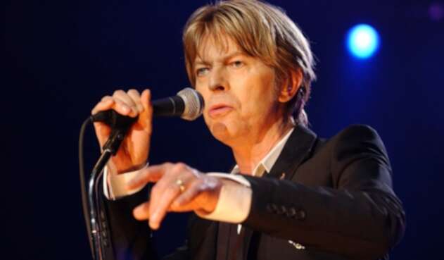 Hallan primera grabación de David Bowie en una cesta de pan