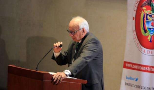 El presidente de Acore, general Jaime Ruiz