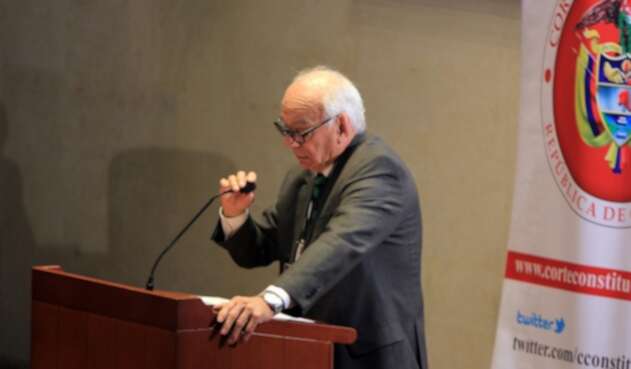 El presidente de Acore, general Jaime Ruiz