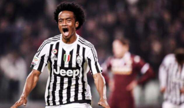 Juan Guillermo Cuadrado celebrando un gol con la Juventus