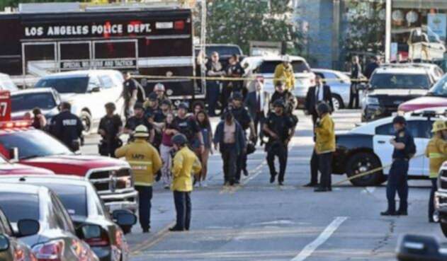 Momentos de alta tensión se vivieron en la toma de rehenes en Los Ángeles Momentos de alta tensión se vivieron en la toma de rehenes en Los Ángeles