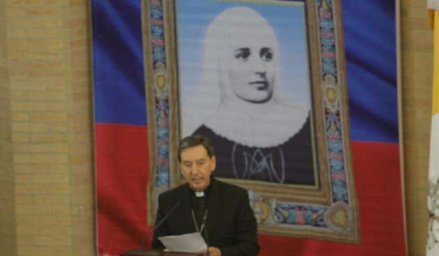 Madre Laura