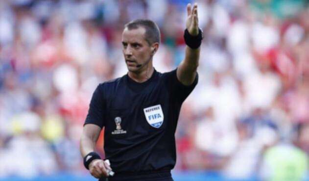 Mark Geiger fue el juez del partido Colombia vs Inglaterra en Rusia 2018
