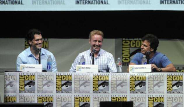 Mark Millar (centro) en Comic Con Mark Millar (centro) en Comic Con
