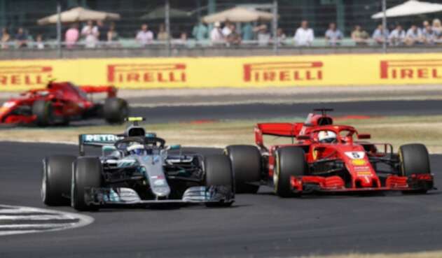 Mercedes Hamilton Ferrari Vettel