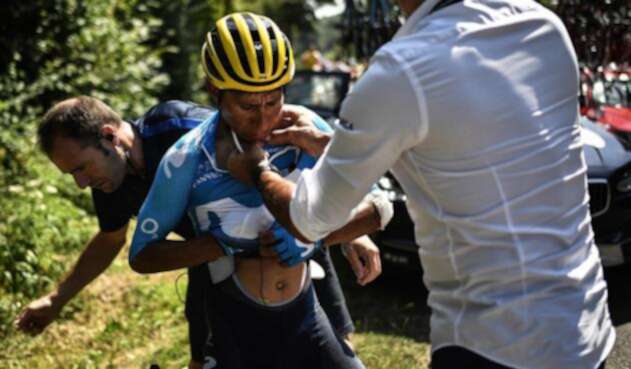 Nairo Quintana tras sufrir caída en la etapa 18 del Tour de Francia Nairo Quintana tras sufrir caída en la etapa 18 del Tour de Francia