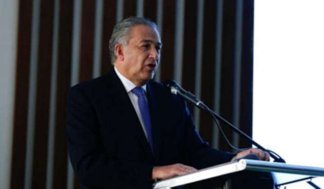 El general (r) Óscar Naranjo El general (r) Óscar Naranjo pidió al Clan del Golfo hacer la solicitud formal