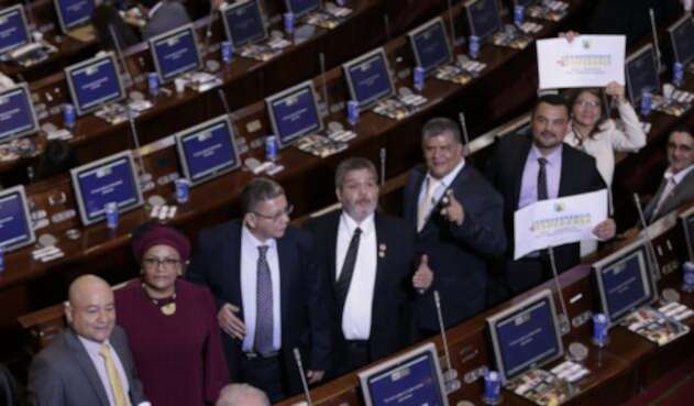 Así aparecieron las Farc en el Congreso el pasado 20 de JUlio.