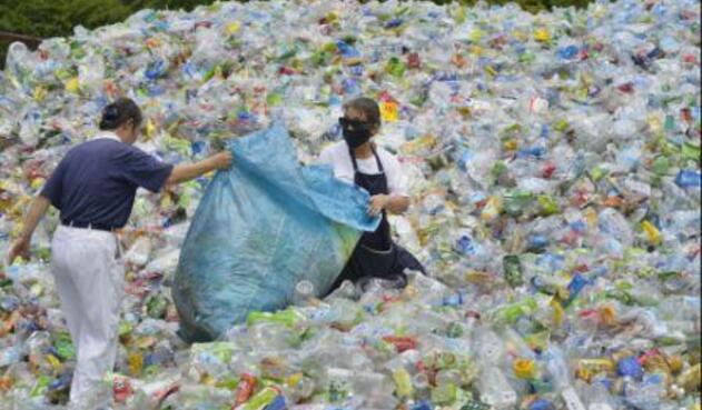 Muchos negocios de reciclado en China se trasladaron a Malasia después de la entrada en vigor de la prohibición.