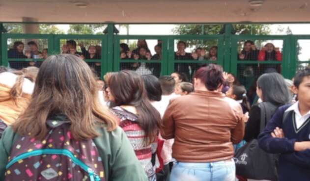 Estudiantes Colegios