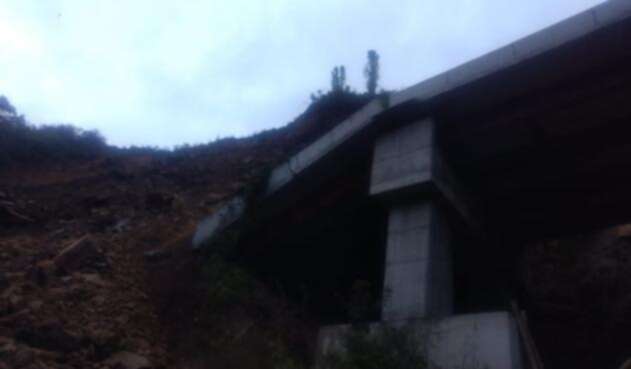 Derrumbe en el Alto de la Linea, en el sector de Cajamarca.