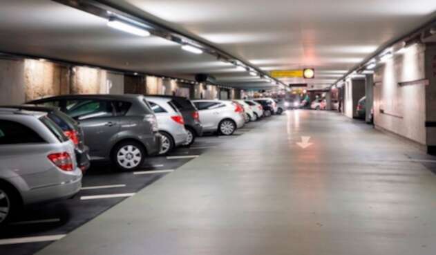 Carros parqueados