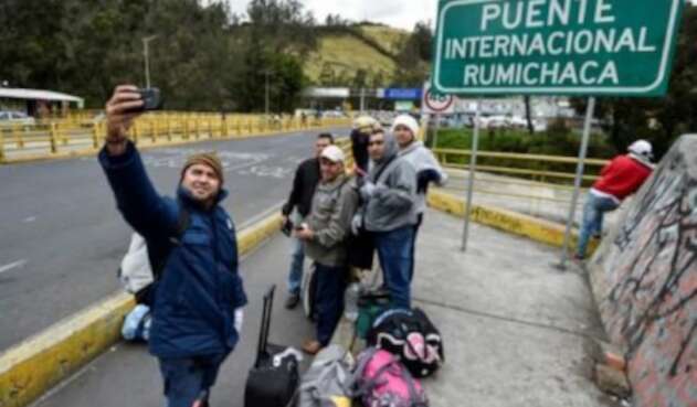 Venezolanos puente Rumichaca