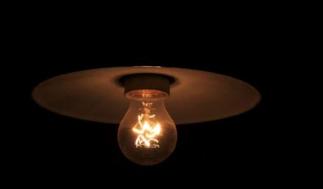 Bombilla, poca luz