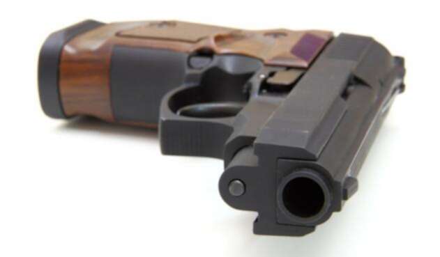 Pistola