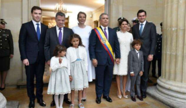 Familia Santos y Duque en la Casa de Nariño