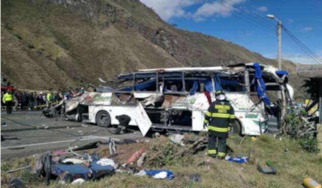 Accidente de bus en Ecuador Accidente de bus en Ecuador
