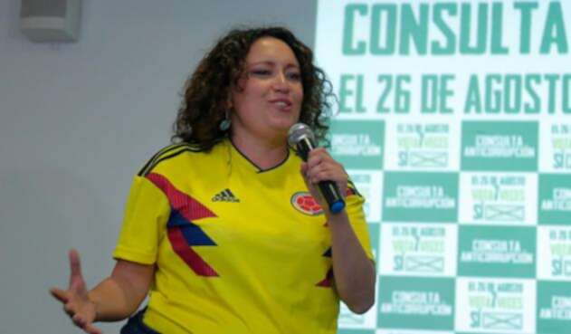 Angélica Lozano, congresista, promotora de la consulta anticorrupción