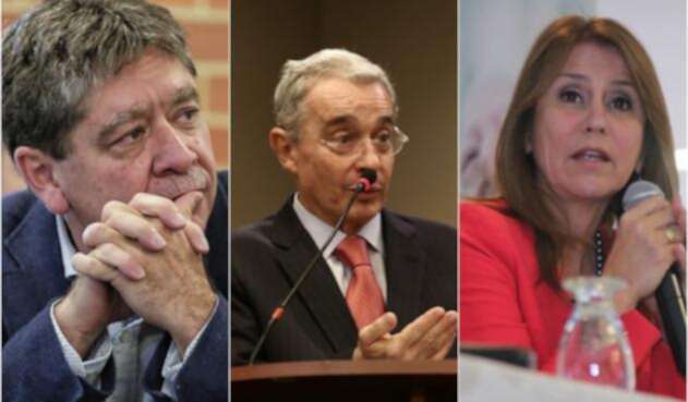Bruce Mac Master, presidente de la Andi; el senador Álvaro Uribe y Griselda Restrepo, exministra de Trabajo