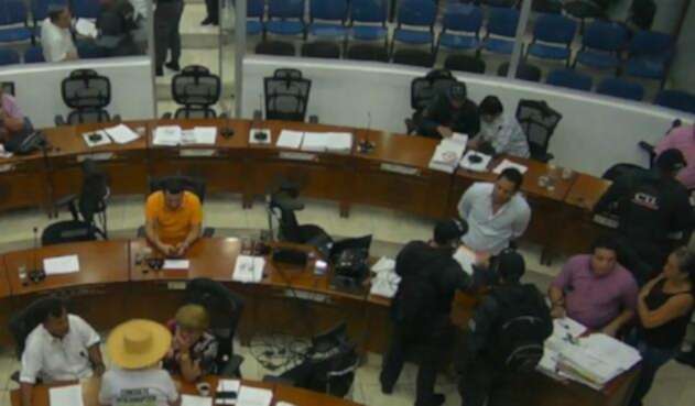 Los concejales fueron detenidos cuando se encontraban sesionando.