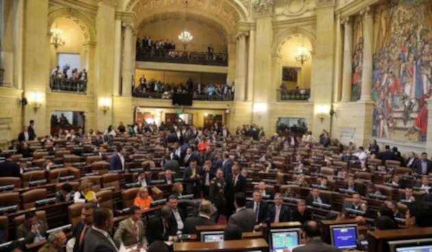 Un representante tildó a su compañera de "zorrita".