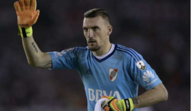 Portero Franco Armani. Portero Franco Armani.