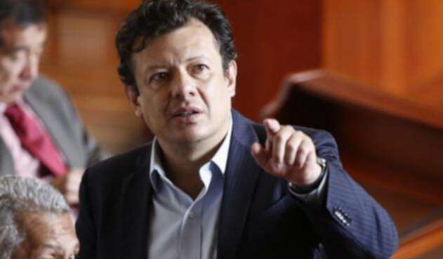 Holman Morris denunció penalmente al Alcalde de Bogotá por los diseños del Metro
