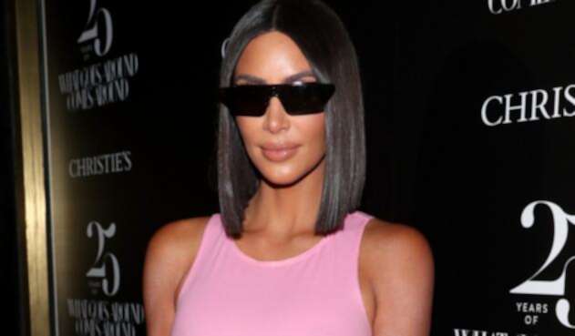 Kim Kardashian causa polémica con un aterrador collar