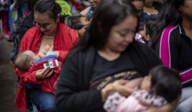 Razones del rechazo a las madres que lactan en público.