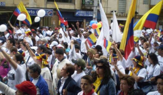 Los organizadores argumentaron que marchan por el asesinato de líderes sociales en Colombia