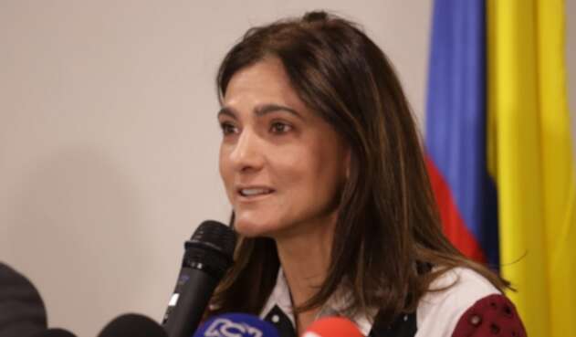 Ministra de Transporte Ángela María Orozco