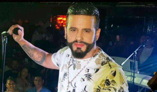 Nelson Velásquez, cantante vallenato, durante su presentación en Medellín