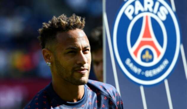 Neymar, jugador que regresó a Barcelona para cumplir con compromisos publicitarios