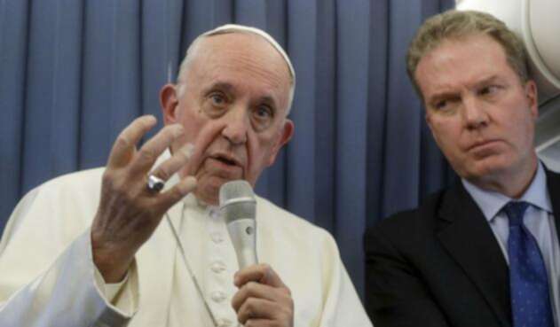 Papa Francisco en el avión