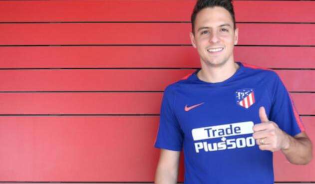 Santiago Arias como nuevo jugador del Atlético de Madrid Santiago Arias como nuevo jugador del Atlético de Madrid