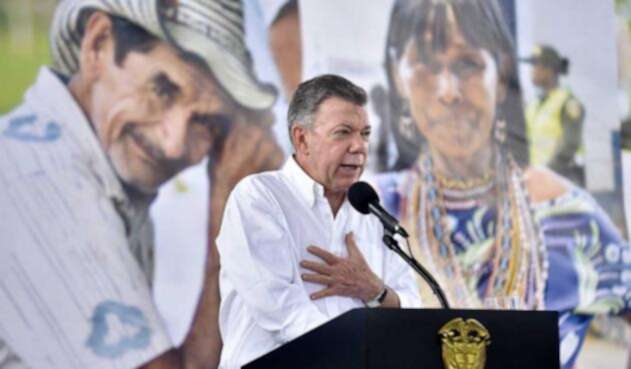 El presidente Santos confía en que Iván Duque continúe los diálogos con el ELN El presidente Santos confía en que Iván Duque continúe los diálogos con el ELN
