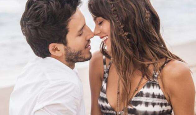 Tini Stoessel y Sebastián Yatra