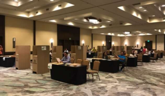 Votaciones en el exterior de la consulta anticorrupción