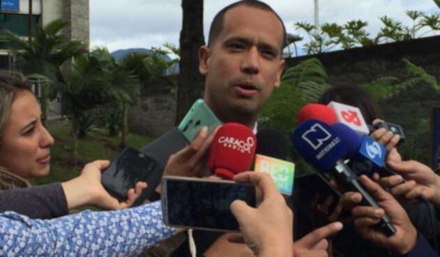 Diego Cadena, abogado de Álvaro Uribe, en la Fiscalía