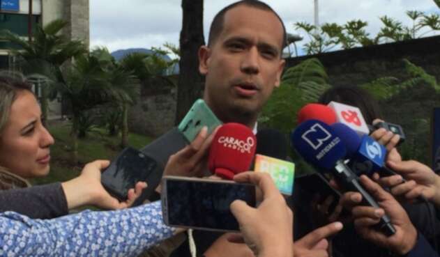 Diego Cadena, abogado de Álvaro Uribe, en la Fiscalía