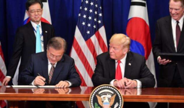 Presidente surcoreano Moon Jae-in y mandatario estadounidense Donald Trump.