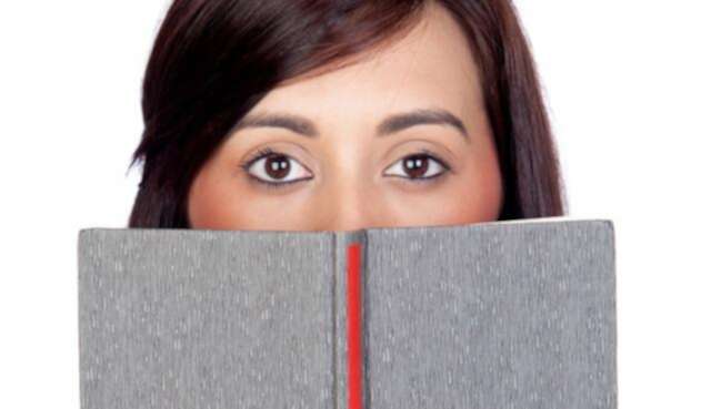 Mujer Leyendo