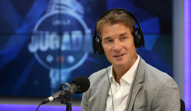 Jens Lehmann en entrevista con el programa En La Jugada de RCN Radio, hablando de James Rodríguez
