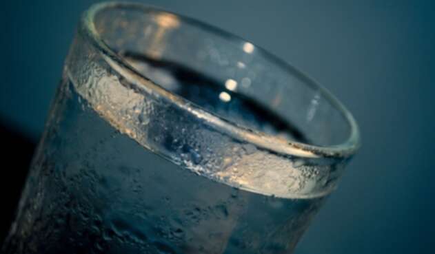 Vaso con agua