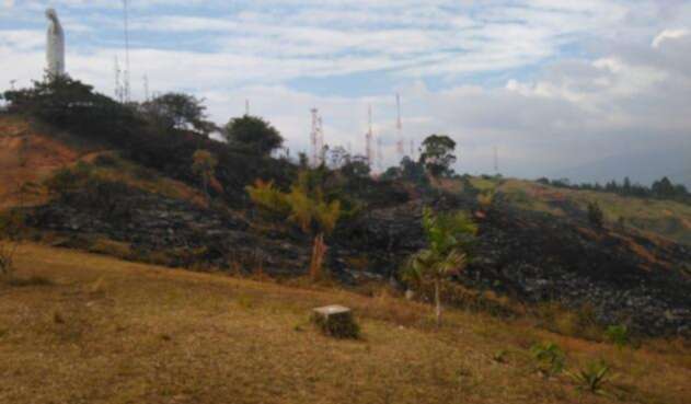 Incendio forestal en Cristo Rey
