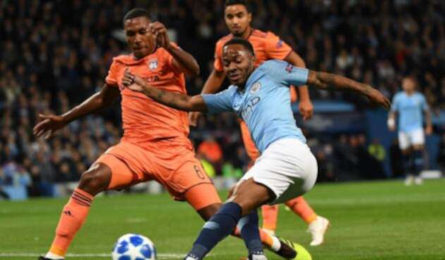 Manchester City perdió ante Lyon en el debut de la Champions