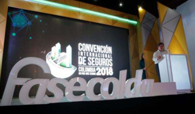 Alberto Carrasquilla, ministro de Hacienda, en la convención de Fasecolda, en Cartagena