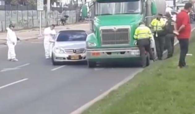 Ataque contra Mercedes Benz